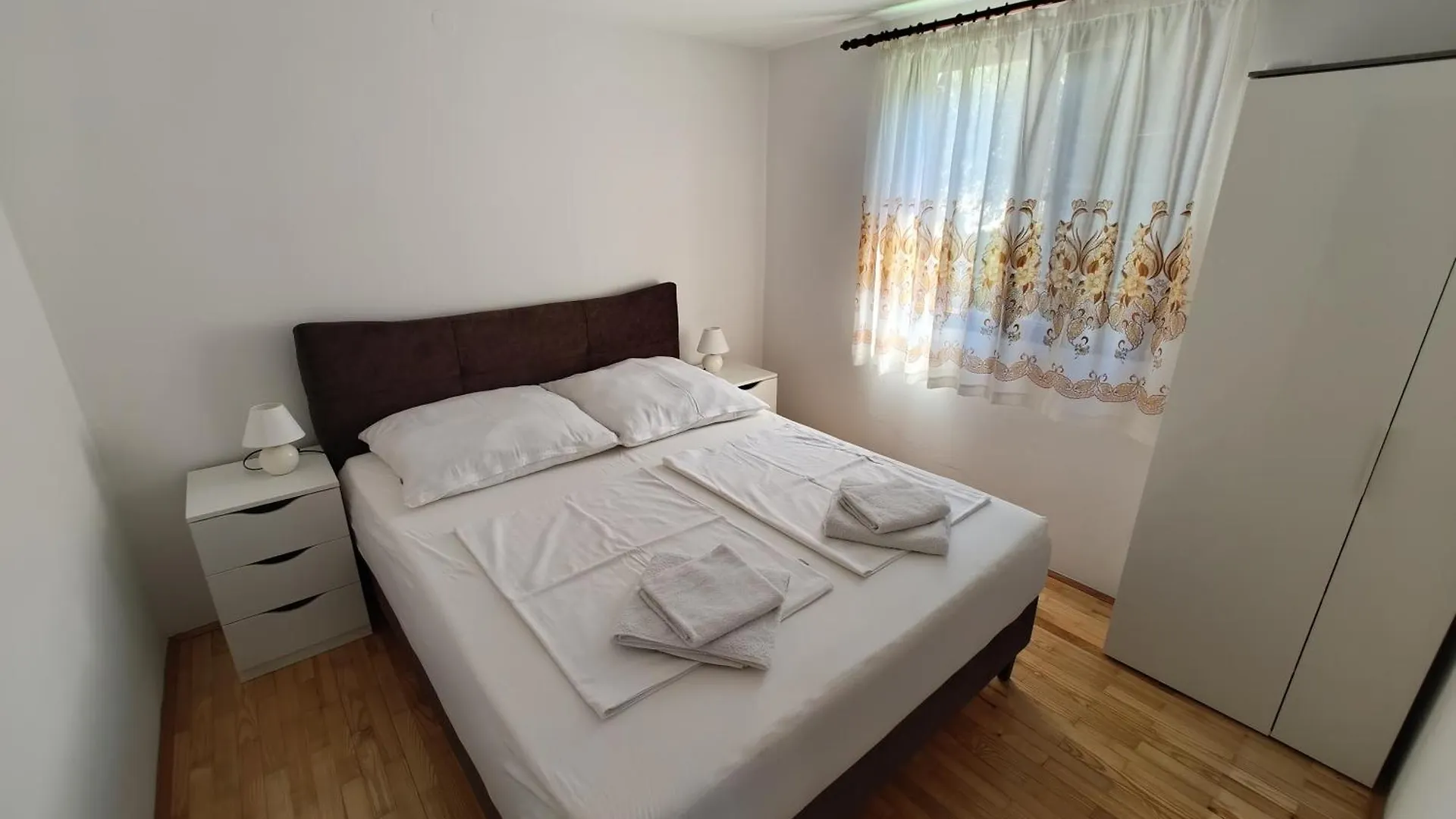 Apartment Apartmani Marica Vir